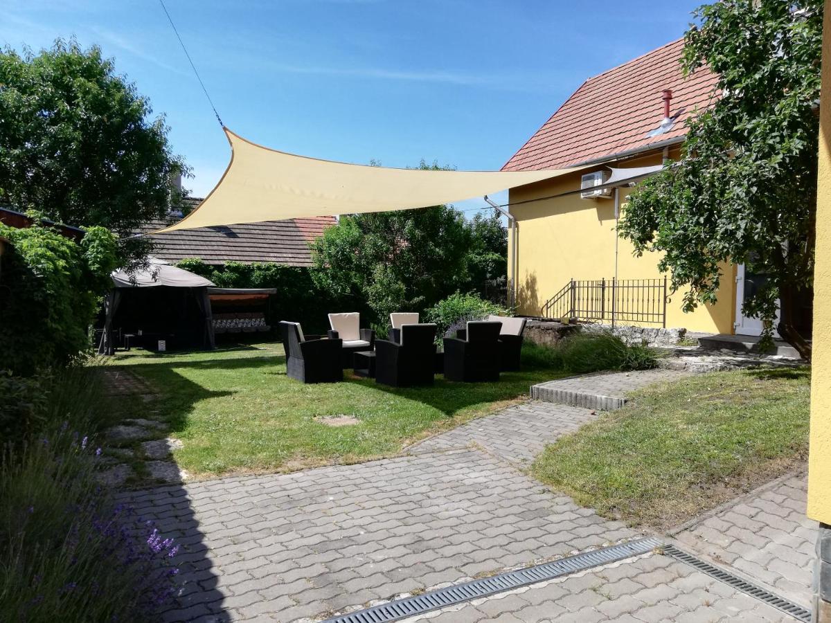 Malom-tó Vendégház Tapolca Esterno foto
