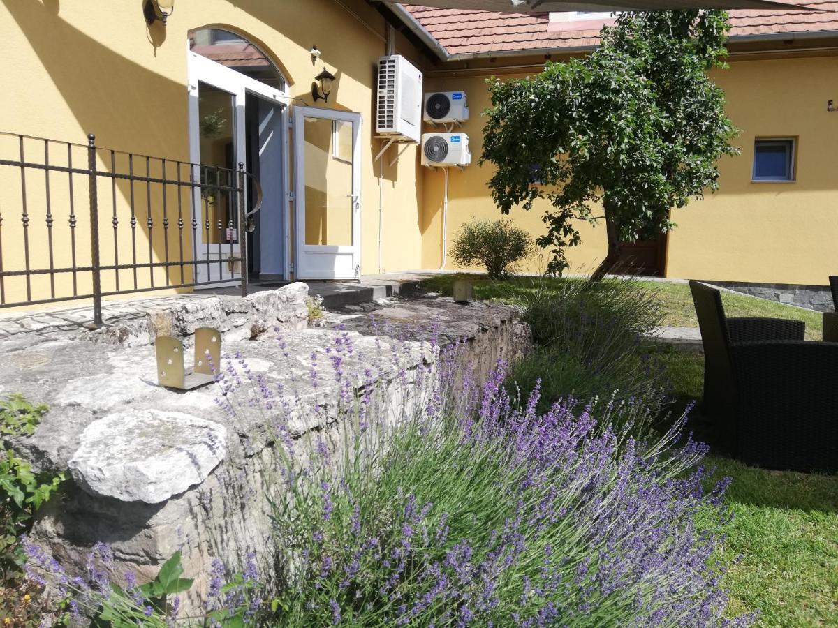 Malom-tó Vendégház Tapolca Esterno foto
