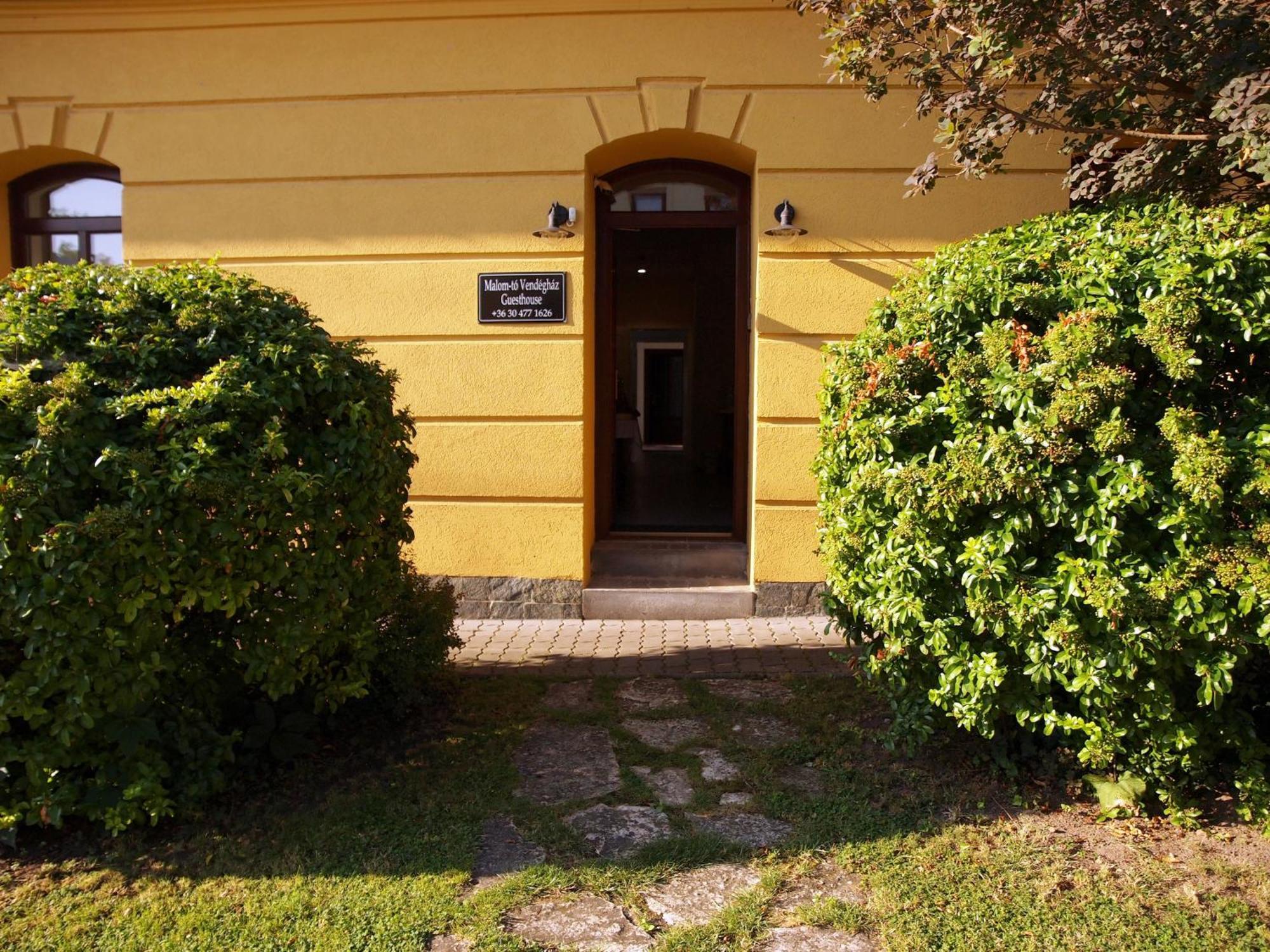 Malom-tó Vendégház Tapolca Esterno foto